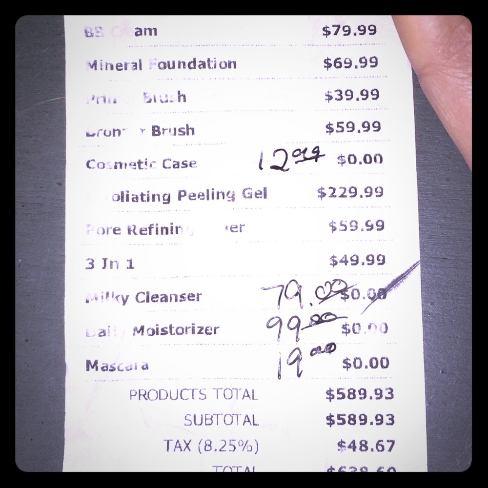 Bella Terra makeup, mascara, brushes and bag